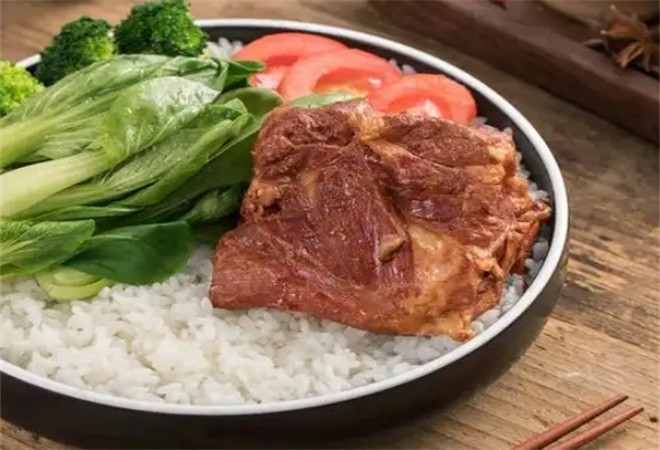 酱骨头饭加盟