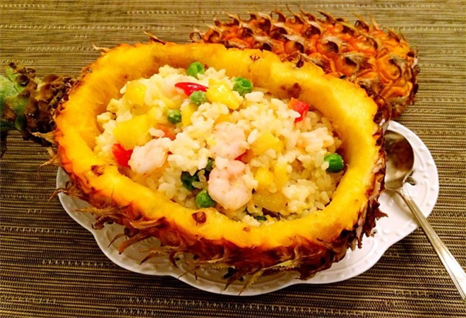 泰式菠萝饭 泰式菠萝饭