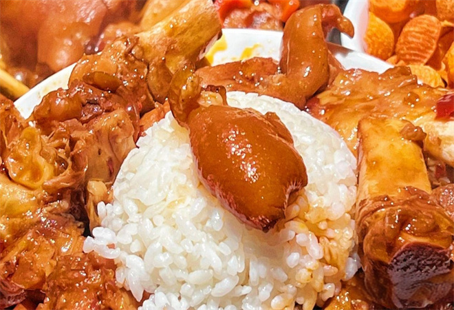 脱骨鸡米饭 脱骨鸡米饭