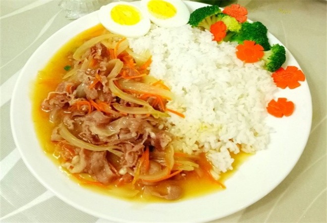 鲍汁肥牛饭加盟