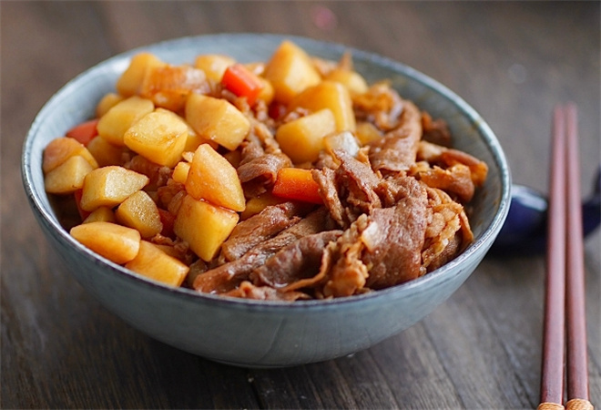 鲍汁肥牛饭 鲍汁肥牛饭