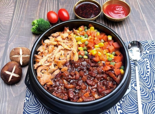 快美佳烤肉拌饭加盟