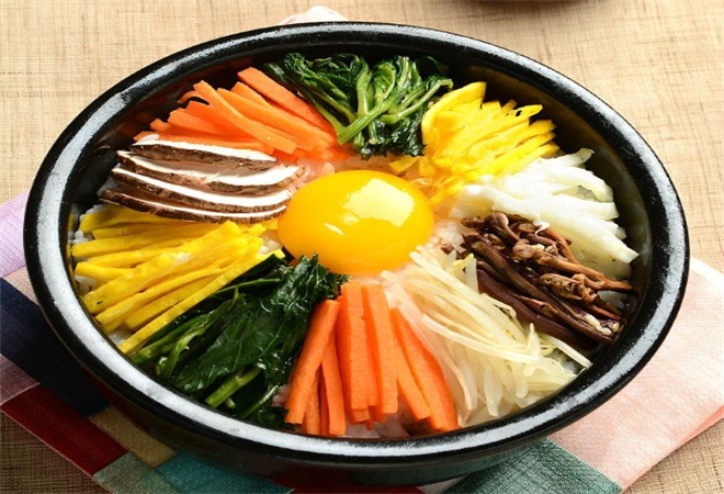 韩国料理石锅拌饭 韩国料理石锅拌饭