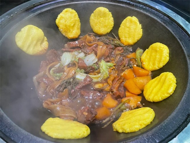 他大舅铁锅炖