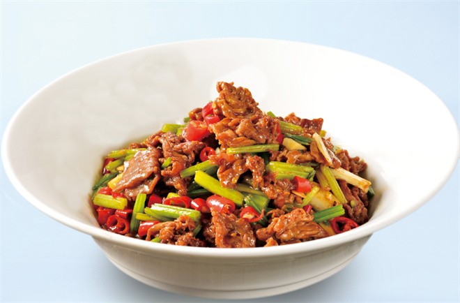 小霸椒现炒黄牛肉