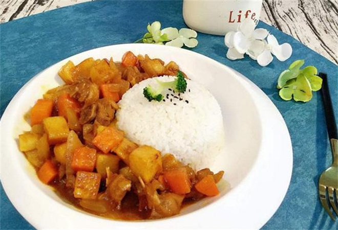 卫宫家咖喱饭 卫宫家咖喱饭