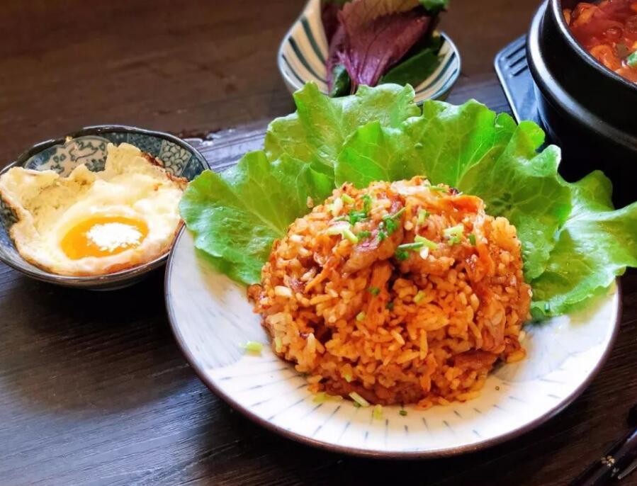 辣白菜炒饭加盟