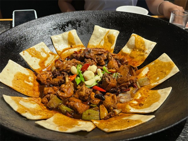吃鸡有李苏北地锅鸡