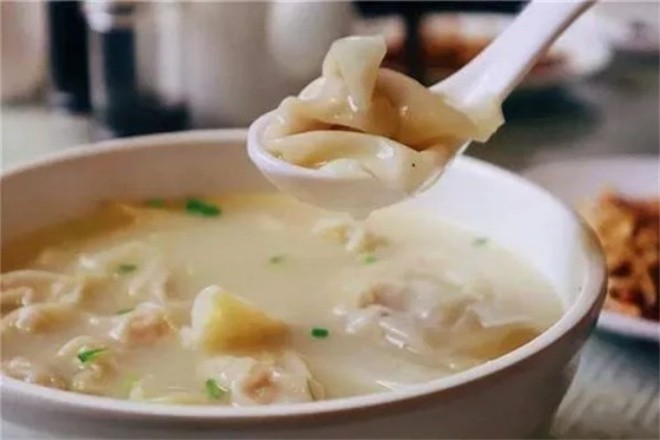 小挑馄饨