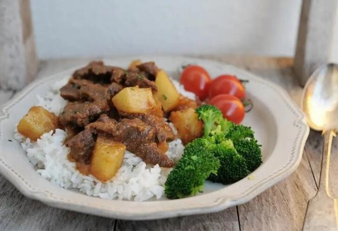 土豆牛肉盖浇饭加盟