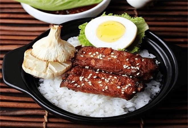 烤排骨拌肉饭加盟