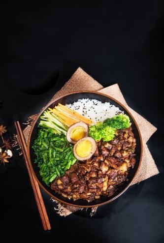 锅先森卤肉饭中式快餐加盟