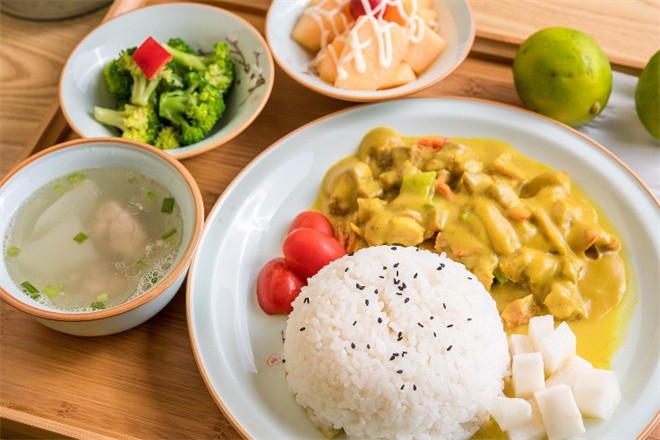 立天下中式快餐