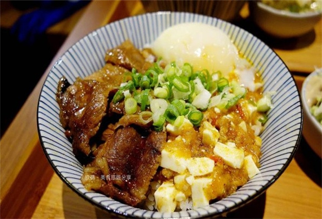 也之助日式烧肉饭 也之助日式烧肉饭