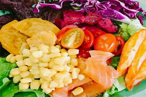 沙拉疯saladfun加盟