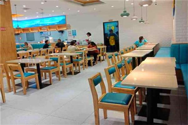 饱李李新式快餐加盟