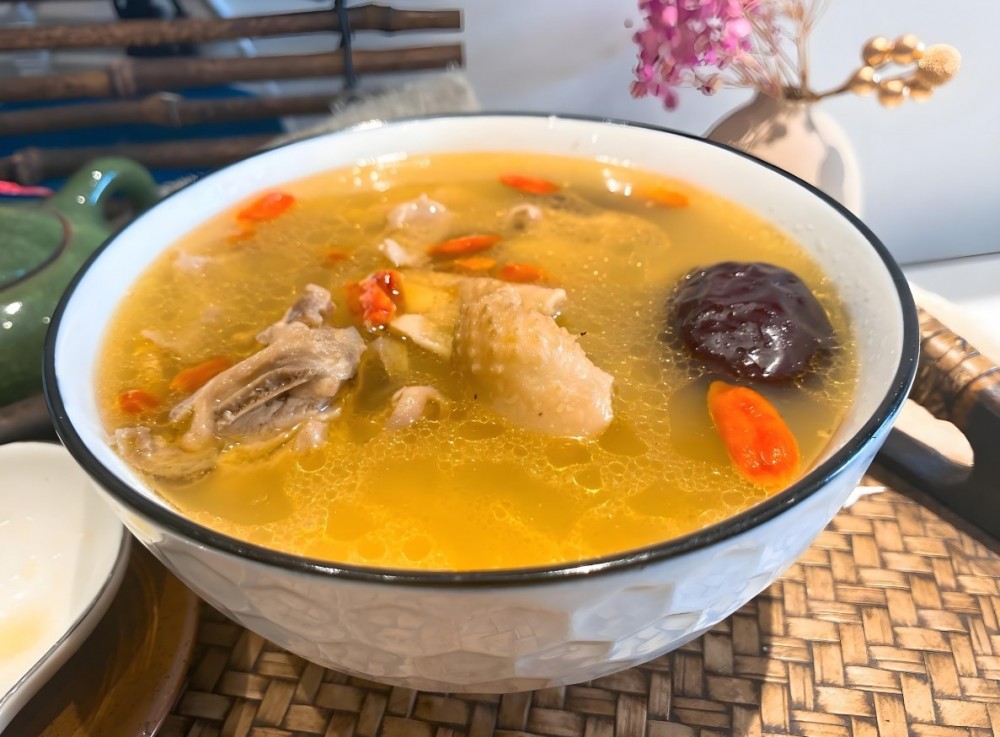 汤有范广式猪肚鸡汤饭