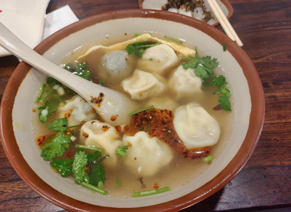 鲁滋味馄饨