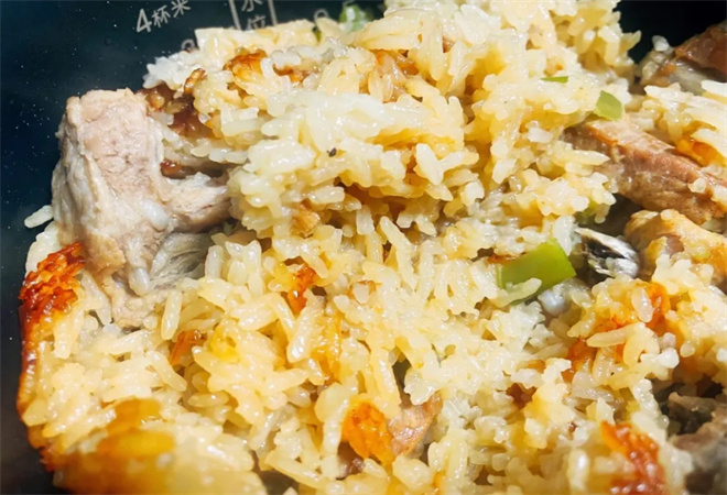 排骨焖饭 排骨焖饭