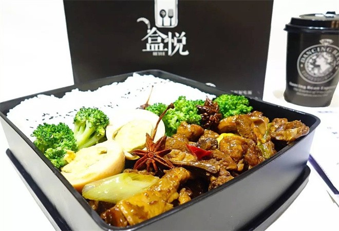 盒悦盒饭加盟