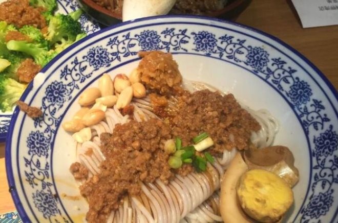 裕鼎鲜新中式中餐加盟