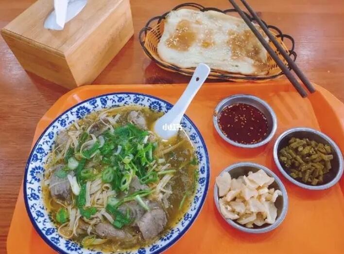 张署龙牛肉粉丝汤加盟