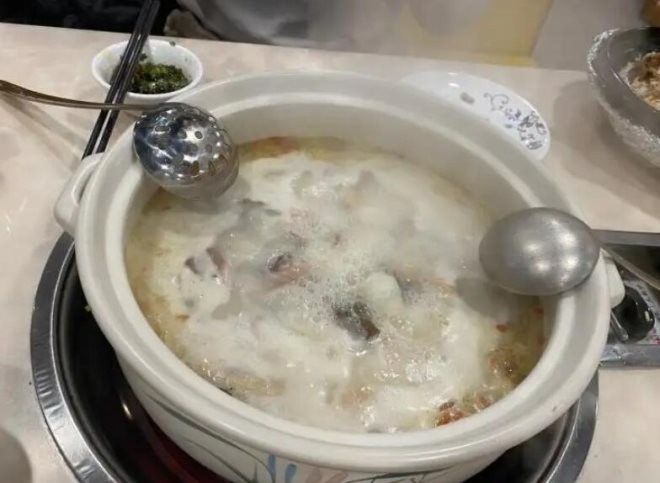 淼鑫猪肚鸡
