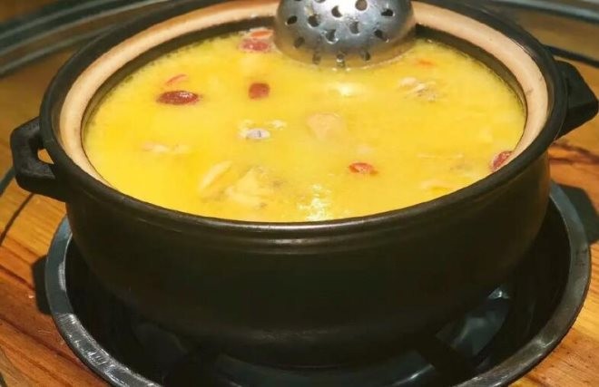 顺德公猪肚鸡