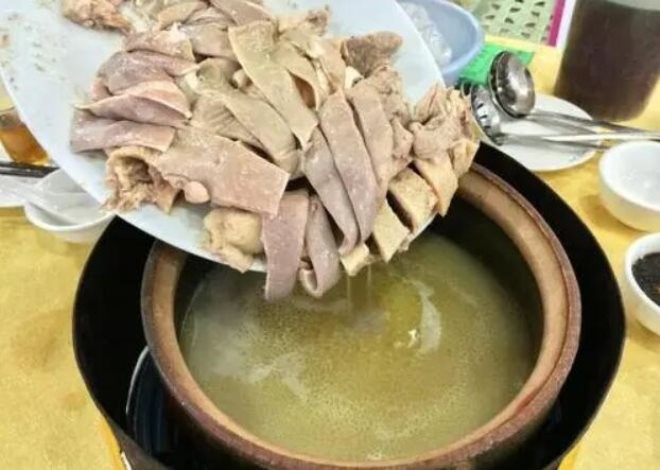 煲大王老砂锅猪肚鸡