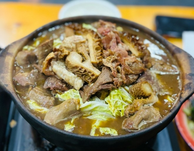 半城云味砂锅牛杂加盟
