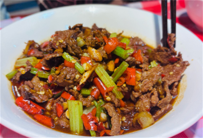 溢湘堂湖南小炒鲜炒黄牛肉 溢湘堂湖南小炒鲜炒黄牛肉