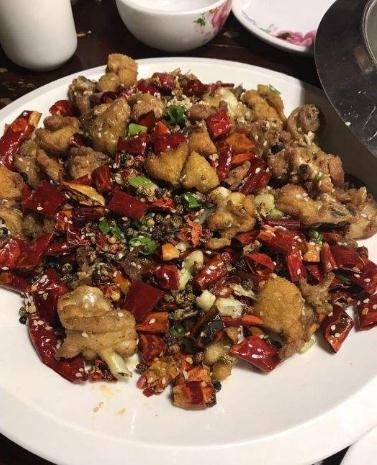 椒椒者辣椒炒肉馆加盟