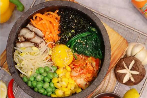 藕藕家石锅拌饭加盟