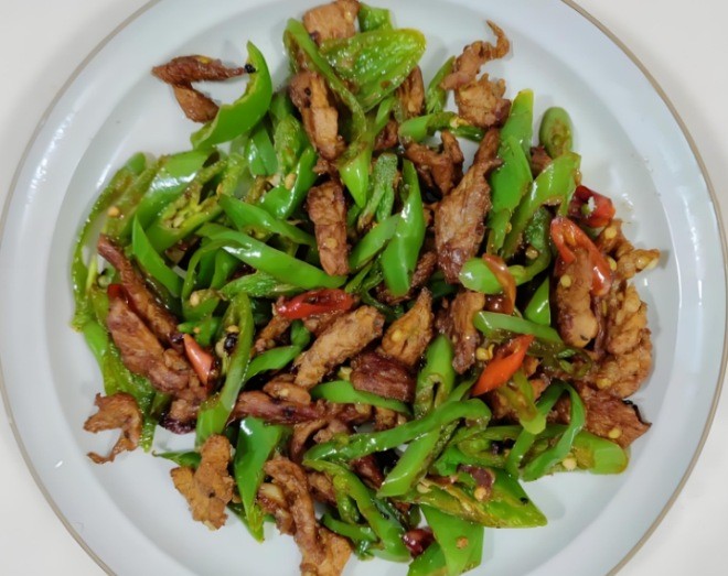钱笨笨辣椒炒肉加盟
