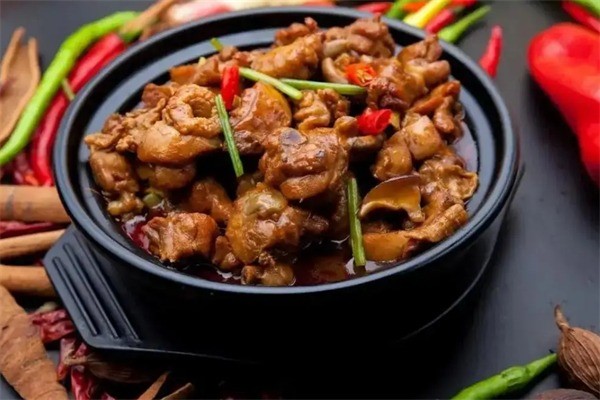 杨名宇黄焖鸡加盟
