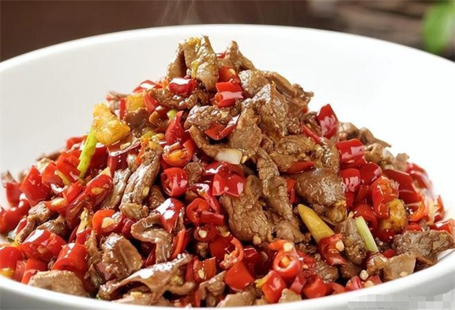 小霸椒现炒黄牛肉 小霸椒现炒黄牛肉