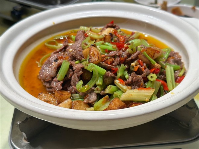 小而湘湖南小炒砂锅菜