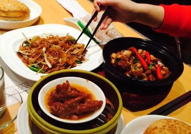 茶港港式茶餐厅