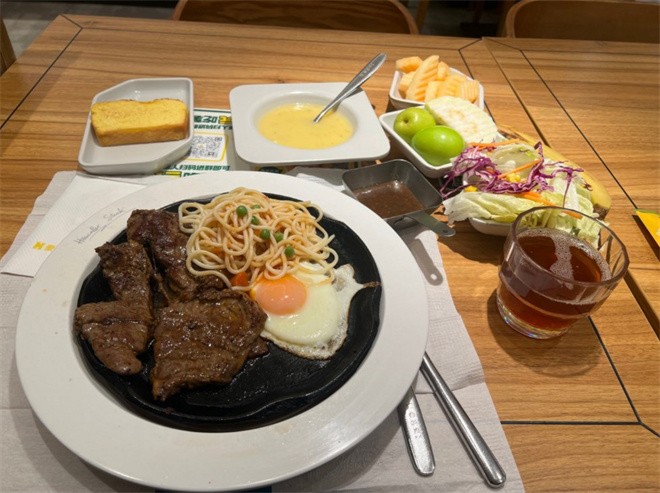 王朝牛排自助餐厅