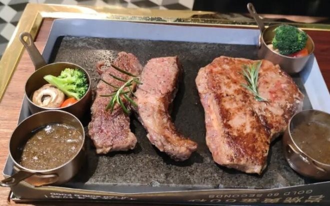 赤焰岩烧牛排加盟