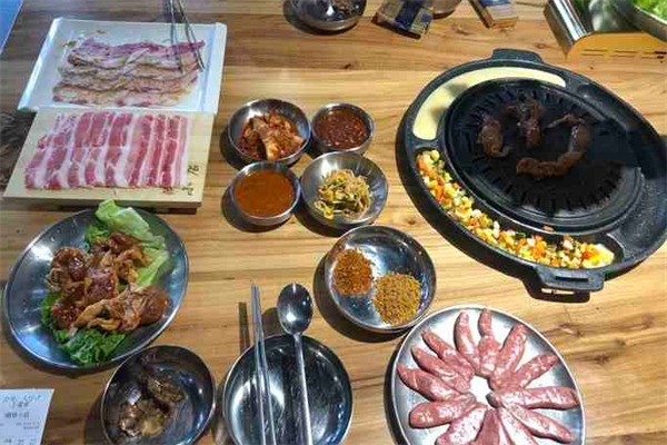 湖林小店烤肉加盟