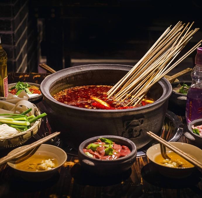 盘聚串串VS烤肉加盟