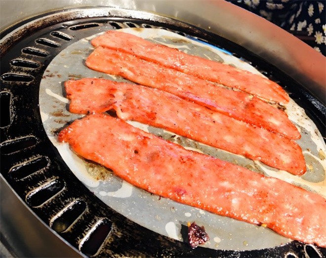 晓燃地摊烤肉