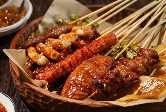 大老成炸串铺