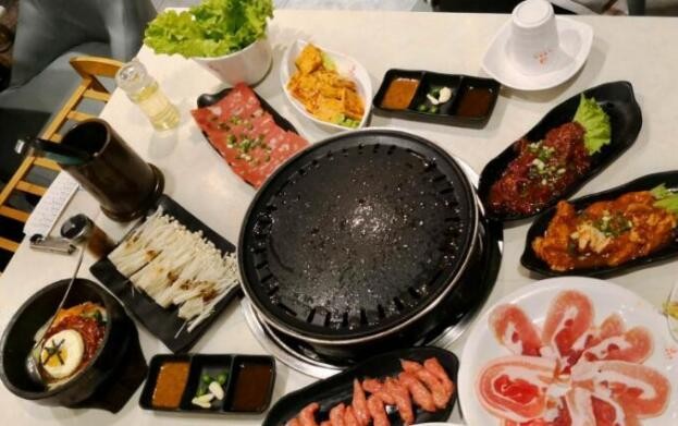 八坊牛炭火烤肉