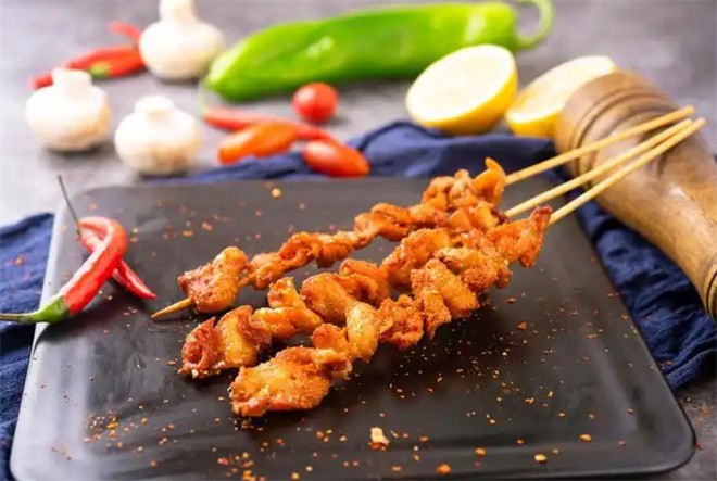 汉客油炸串串