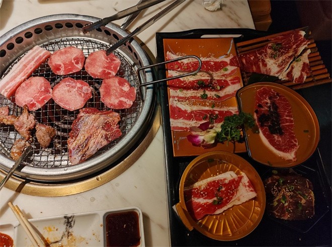 安壮壮无限自助烤肉