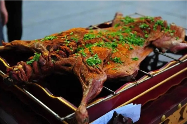 快乐烤全羊加盟