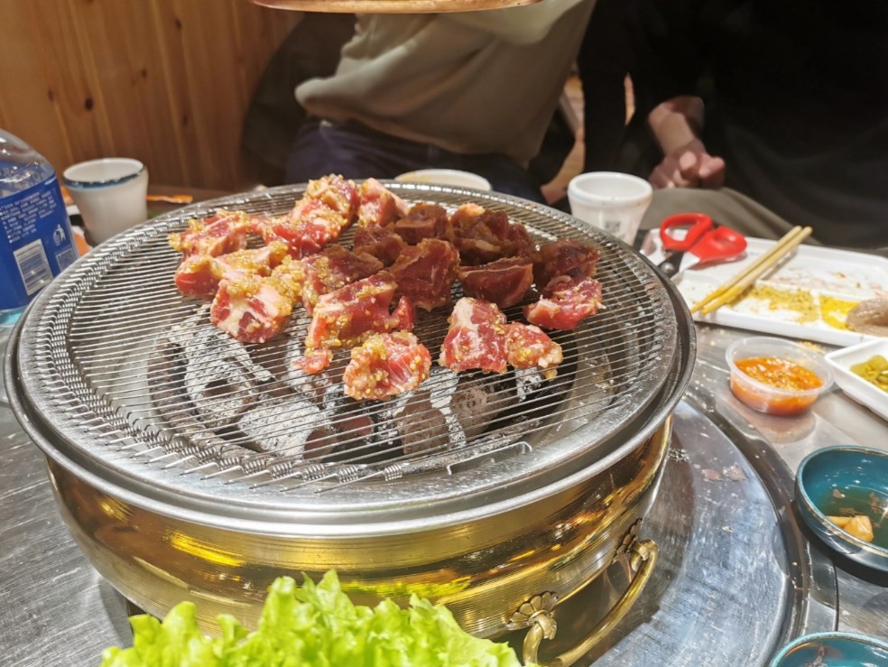 花小福牛排烤肉无限续