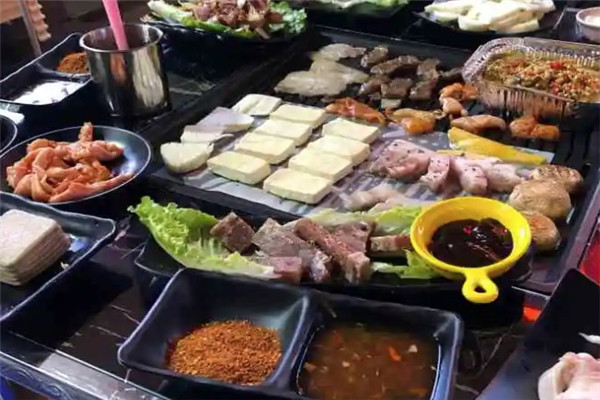 小豆腐特色烧烤加盟